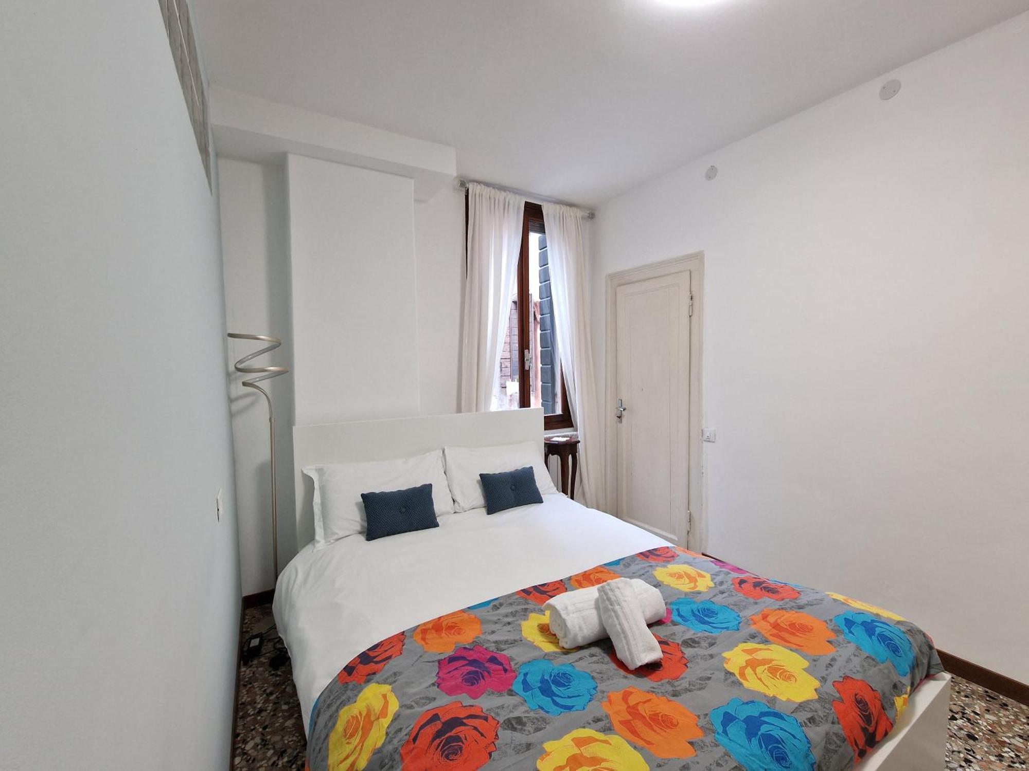 Veneziacentopercento La Forcola Apartment, Next To Rialto Bridge 외부 사진